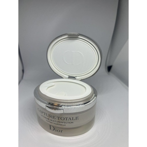DIOR CAPTURE TOTALE LA CREME MULTI-PERFECTION TEXTURE UNIVERSAL 60ML/2 OZ NO BOX - Picture 5 of 8